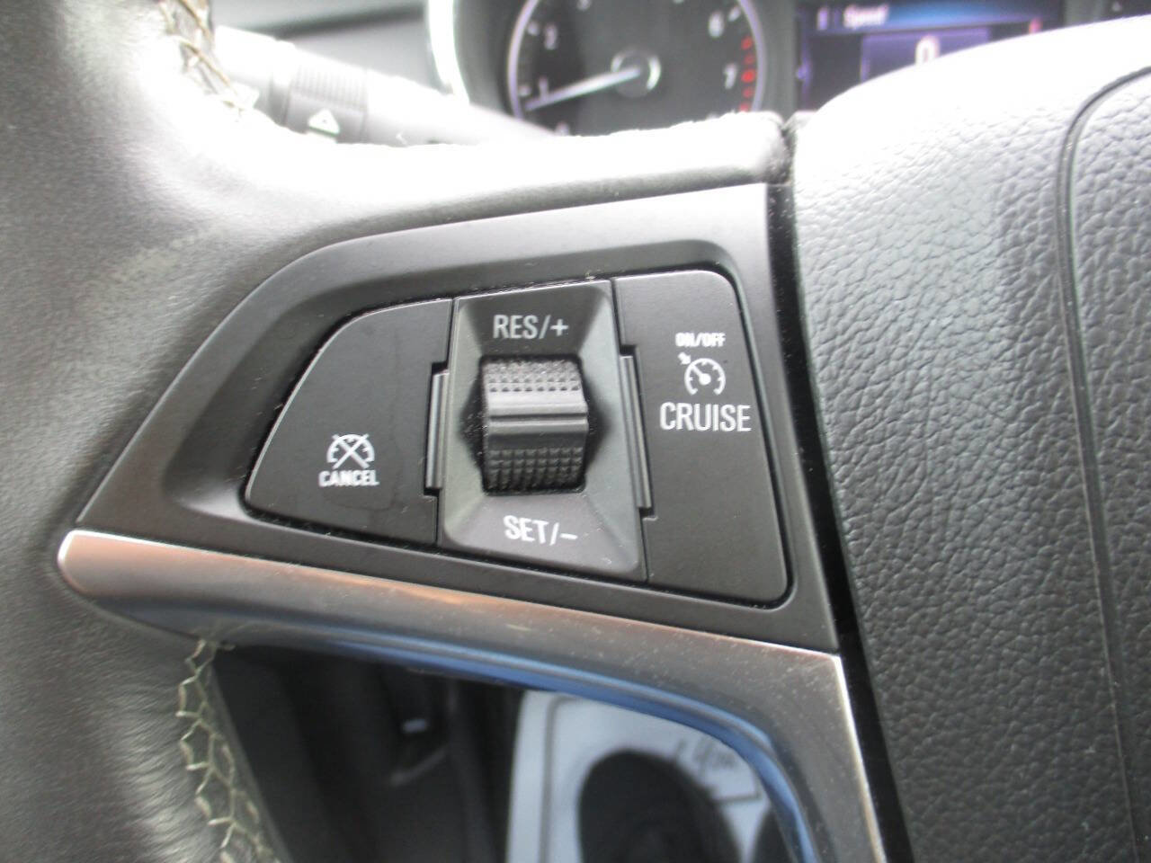 Used 2020 Buick Encore Preferred w/ Safety Package AWD/4WD image 19