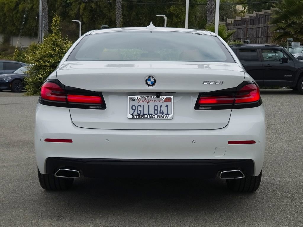 Used 2023 BMW 530i w/ Premium Package RWD image 27
