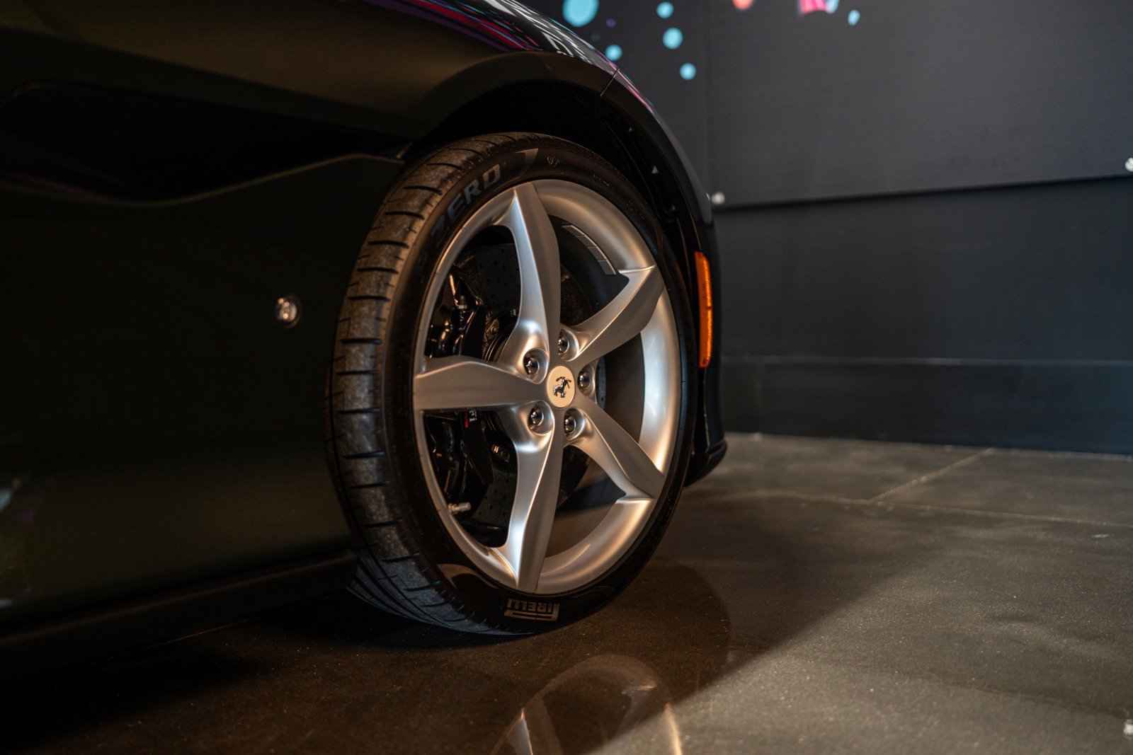 Used 2019 Ferrari Portofino RWD image 21