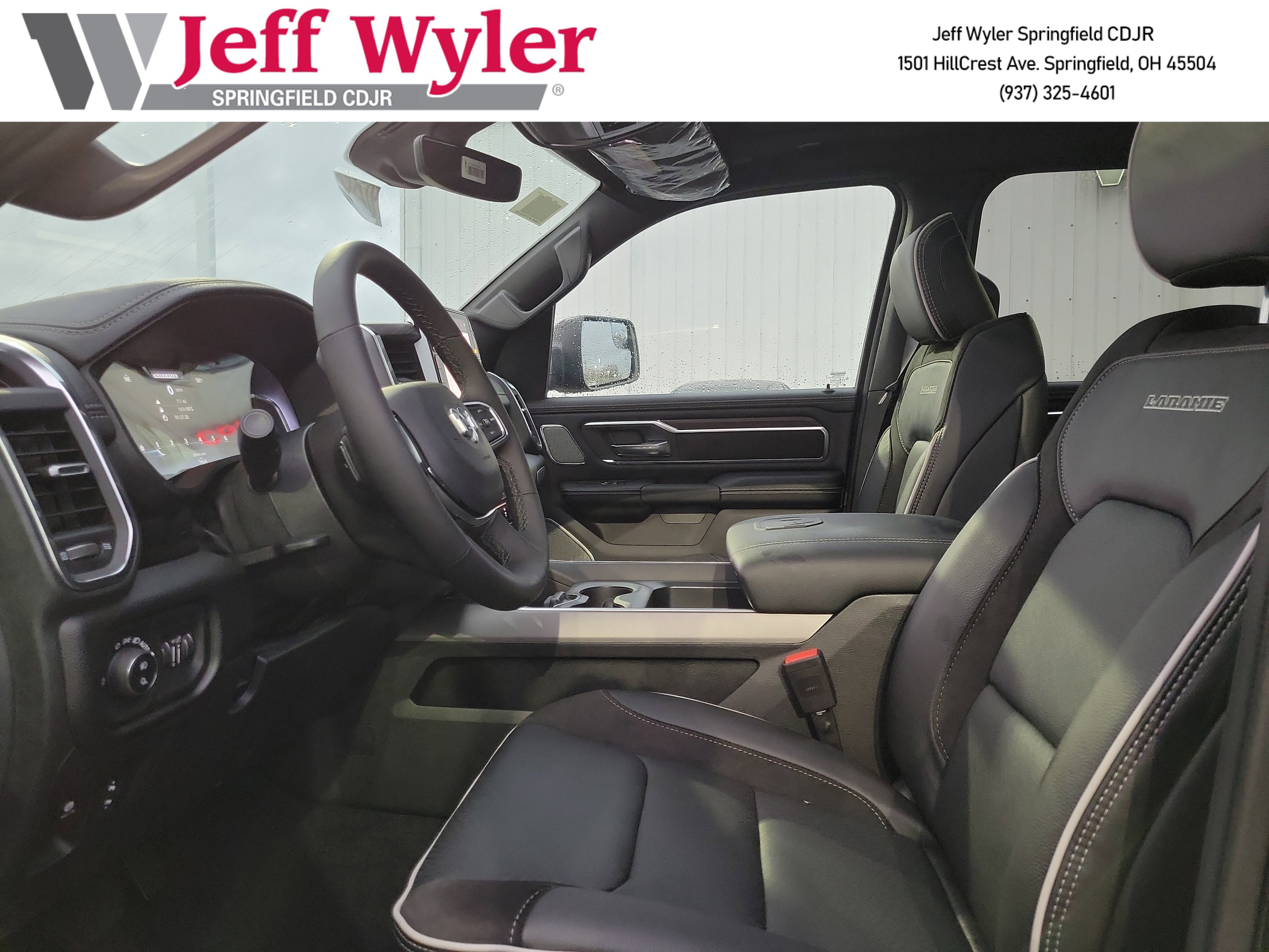 New 2026 RAM 1500 Laramie w/ Night Edition image 15