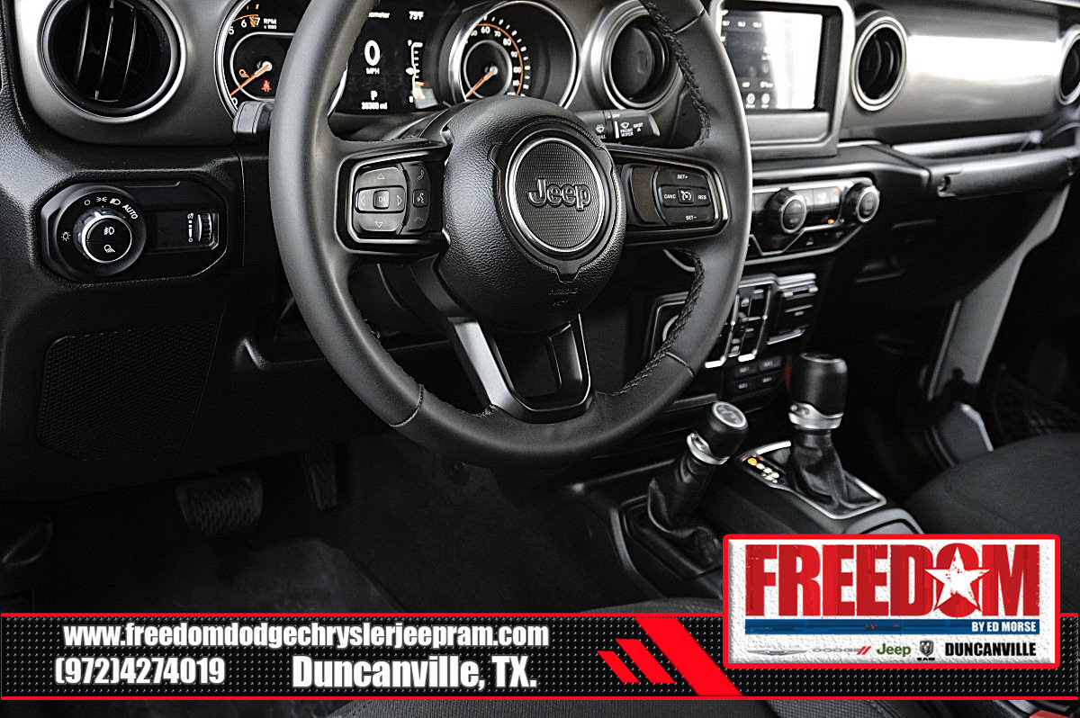 Used 2023 Jeep Gladiator Sport AWD/4WD image 24
