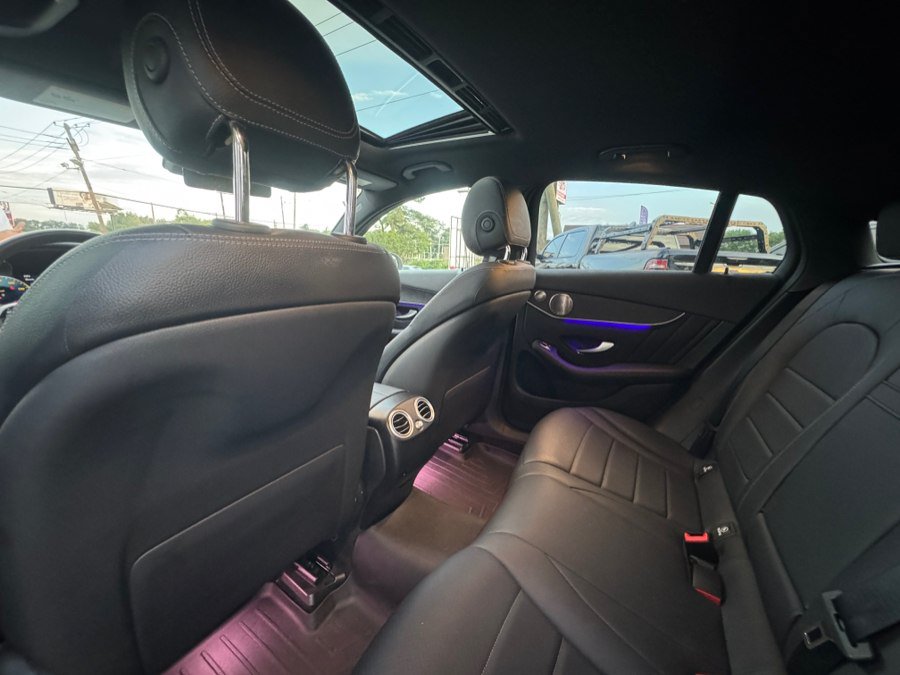 Used 2021 Mercedes-Benz GLC 300 4MATIC Coupe image 29