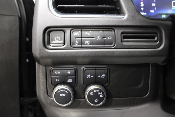 Used 2022 Chevrolet Suburban RST w/ Luxury Package AWD/4WD image 42