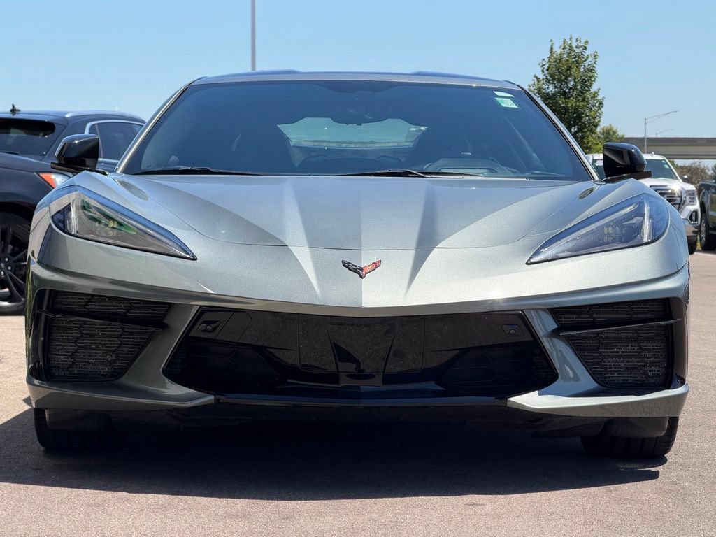 Used 2023 Chevrolet Corvette Stingray Preferred Cpe w/ Body-Color Dual Roof Package RWD image 6