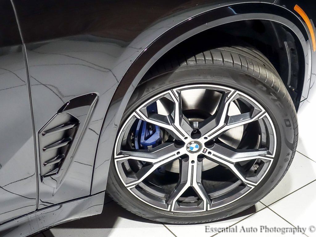 Used 2026 BMW X5 M60i image 11