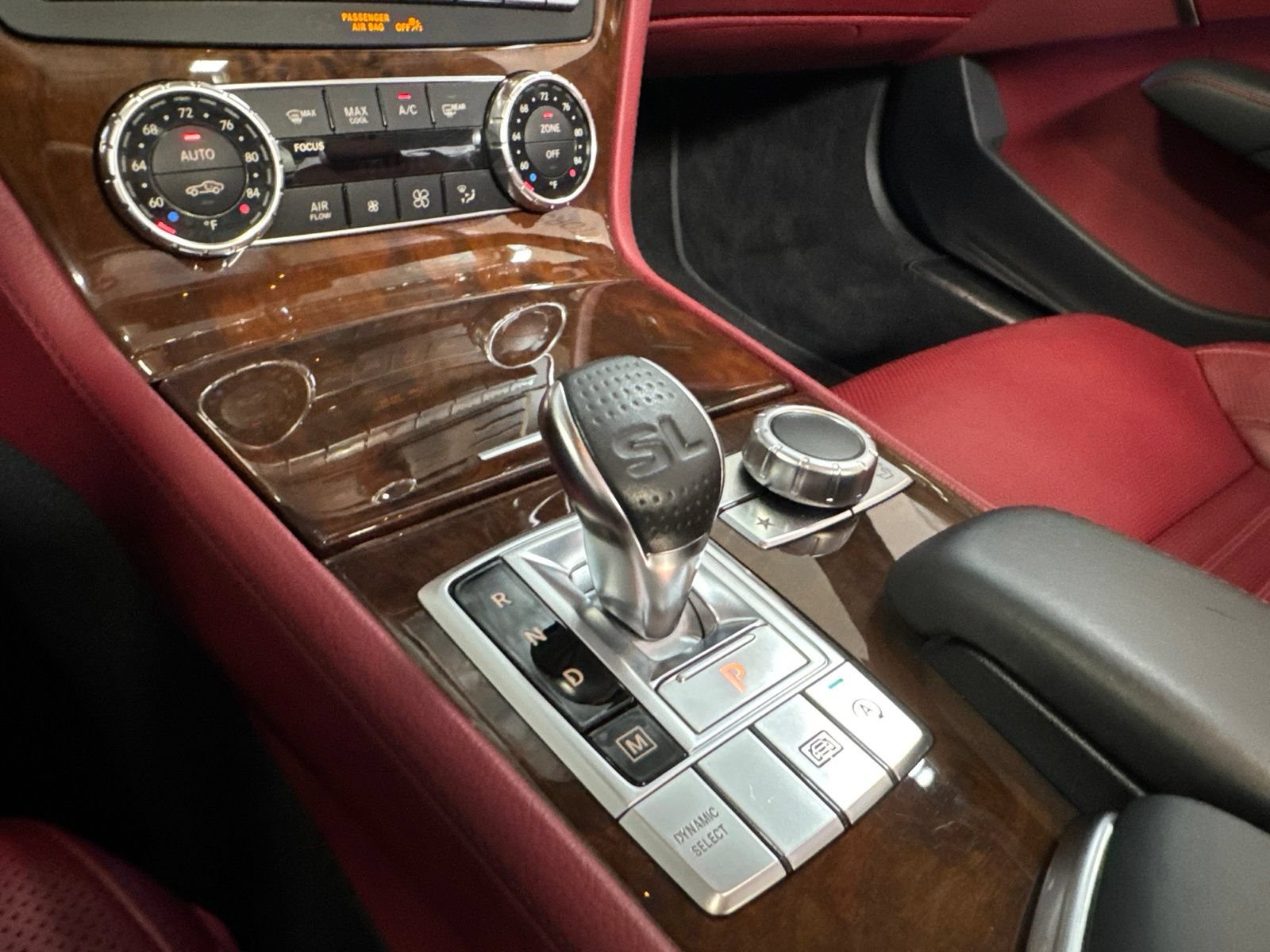Used 2019 Mercedes-Benz SL 550 image 33