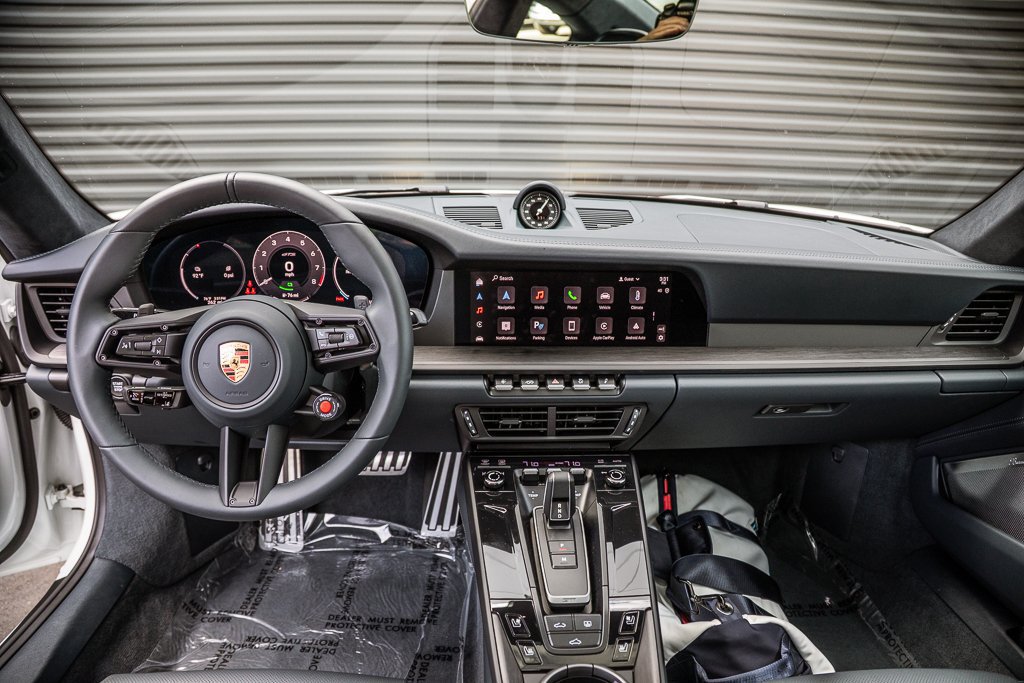 Certified 2025 Porsche 911 Carrera GTS RWD image 13