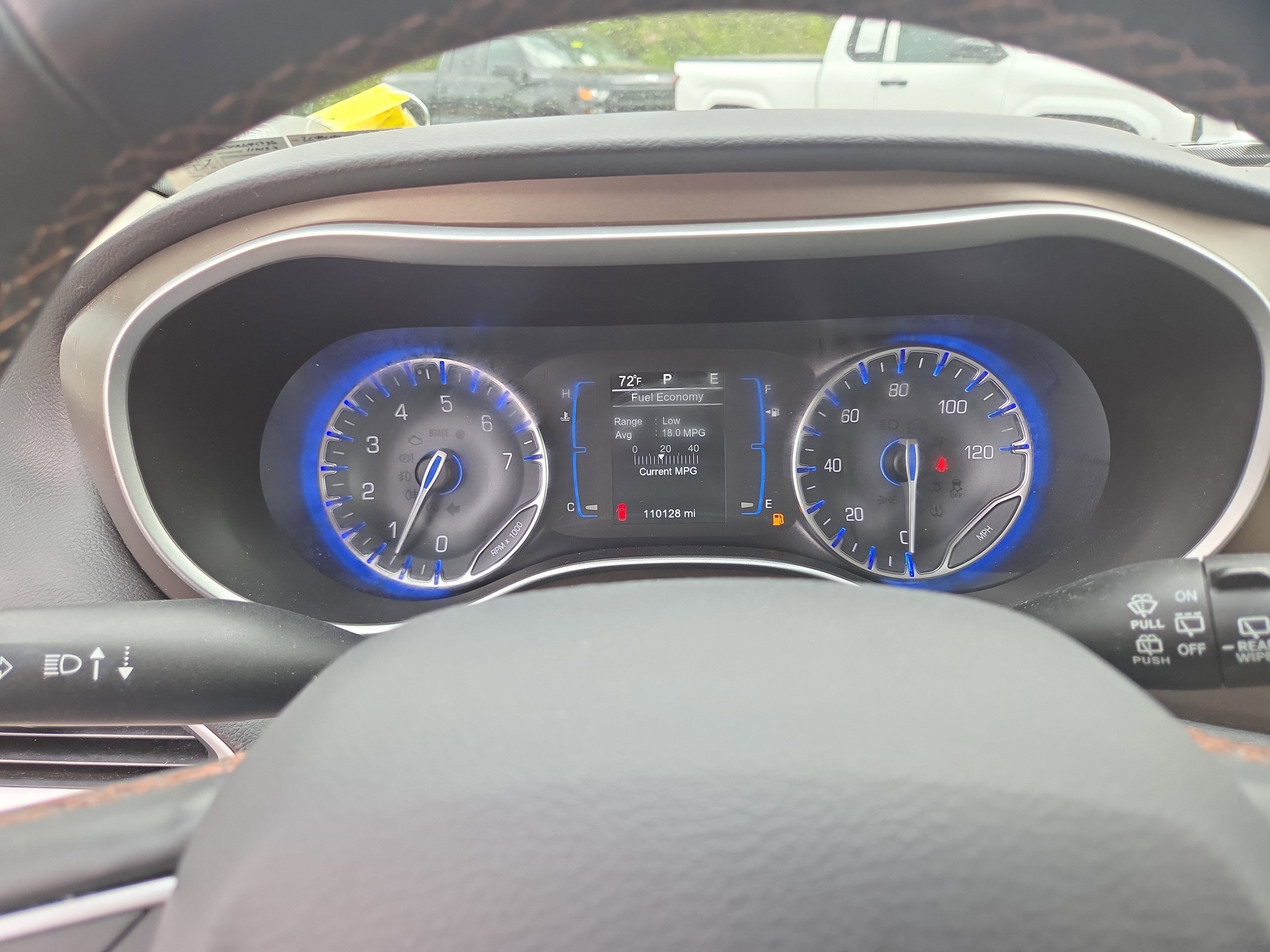 Used 2017 Chrysler Pacifica Touring-L FWD image 21