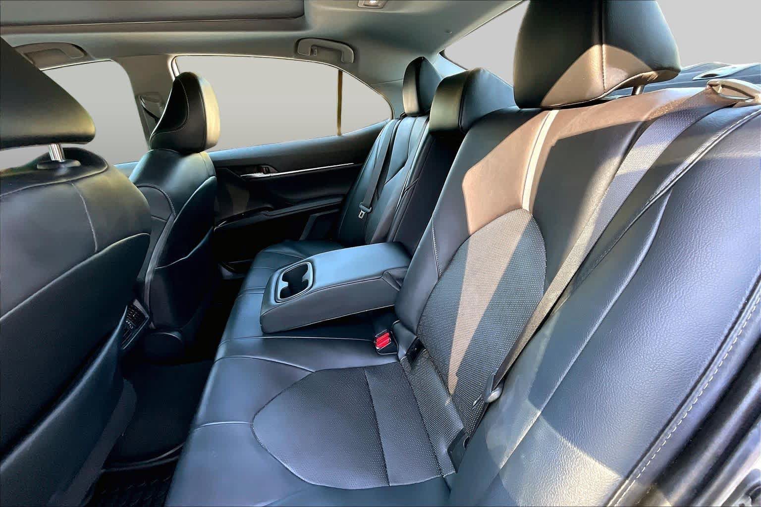 Used 2020 Toyota Camry XSE FWD image 20