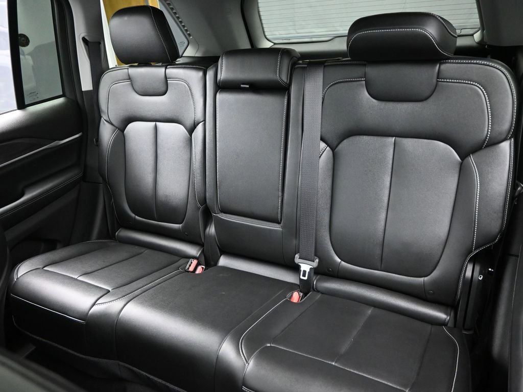 Used 2023 Jeep Grand Cherokee 4WD 4xe image 22