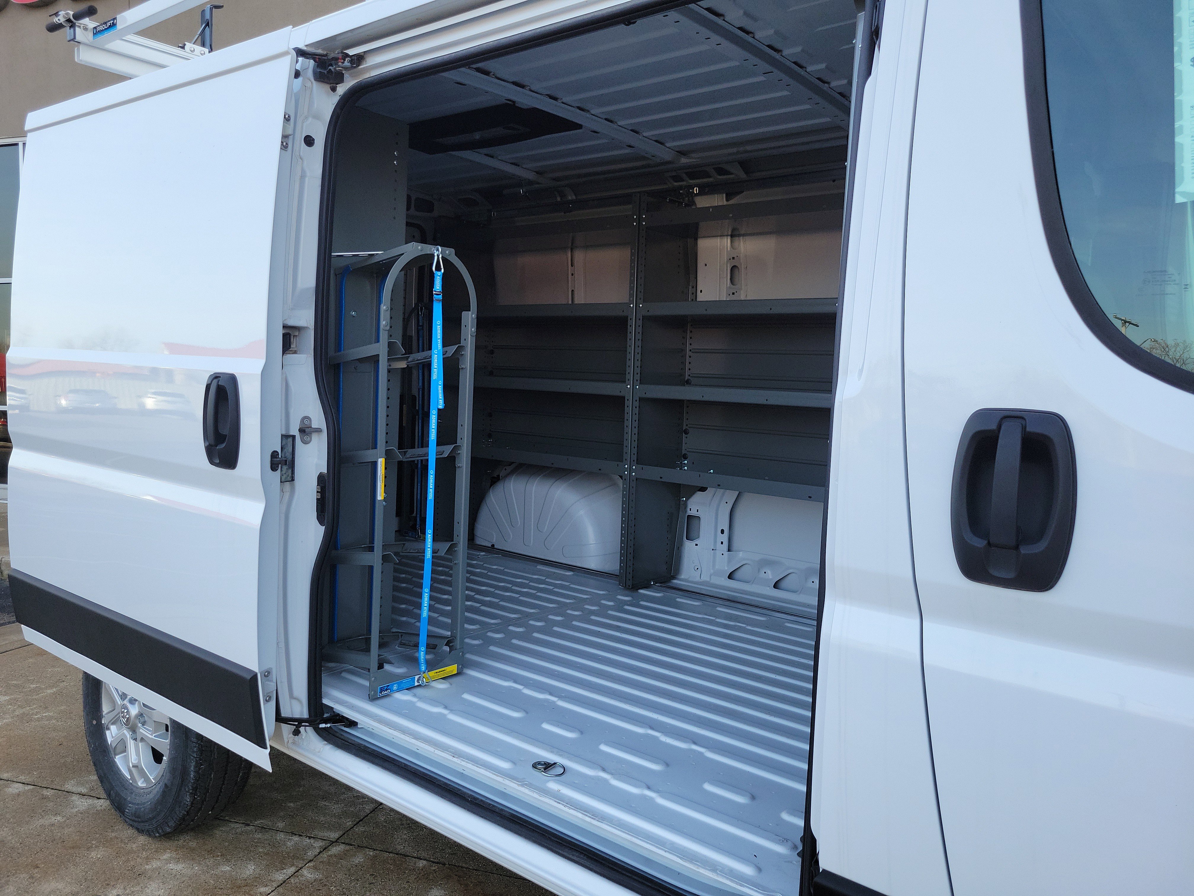 Used 2025 RAM ProMaster 2500 w/ Quick Order Package 22G SLT image 15