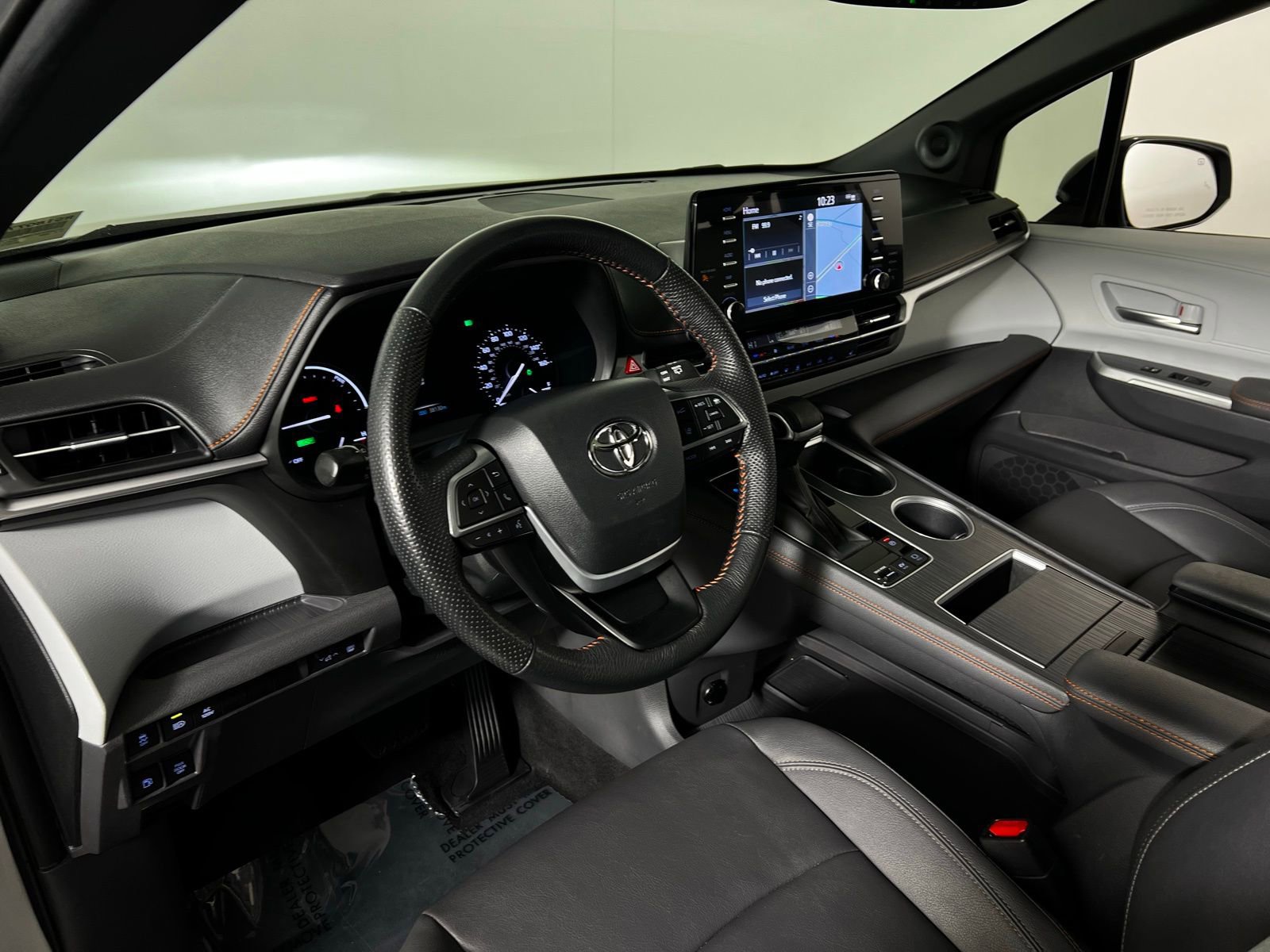 Certified 2024 Toyota Sienna XSE image 12