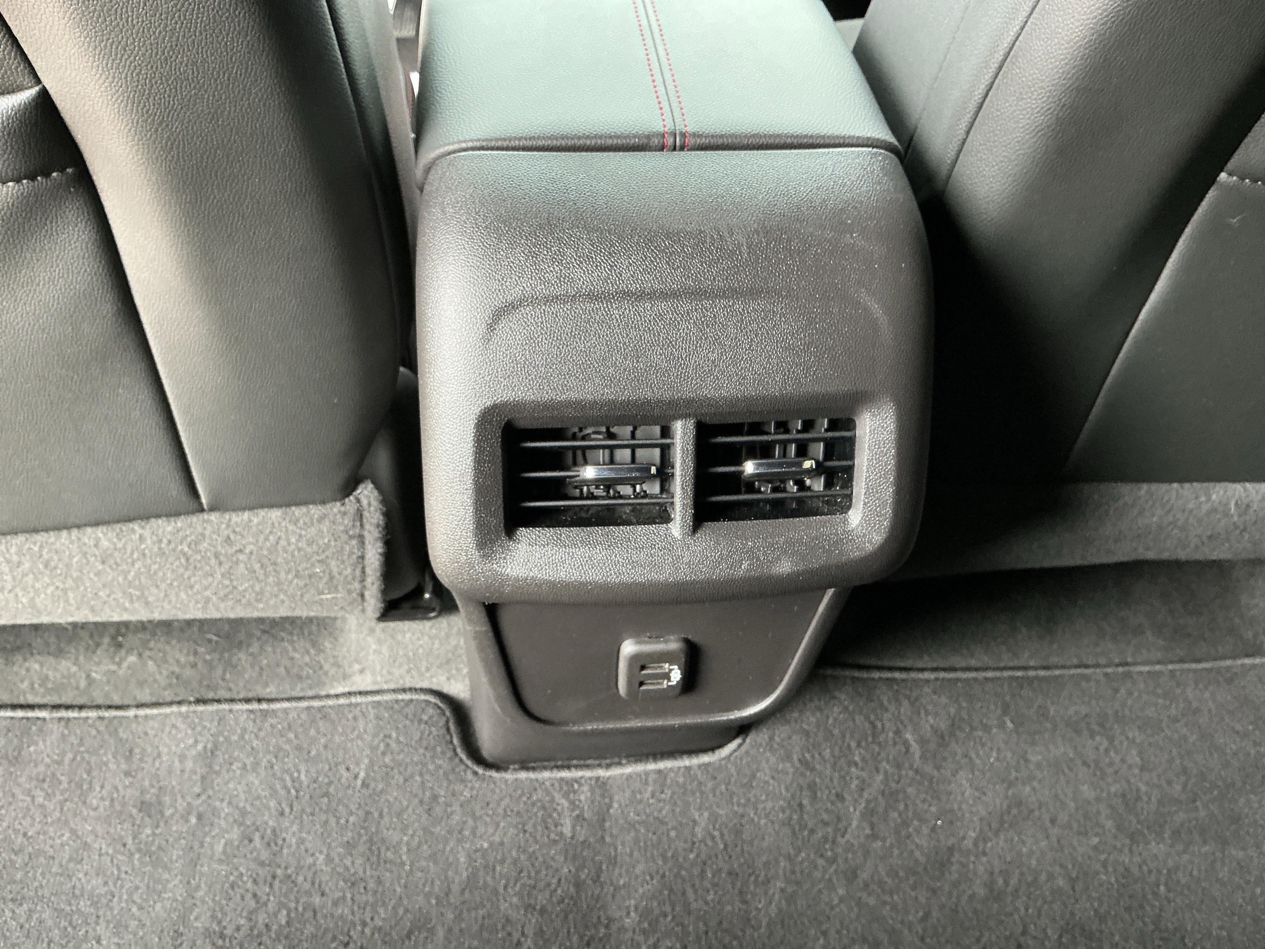 Used 2024 Chevrolet Equinox RS image 28