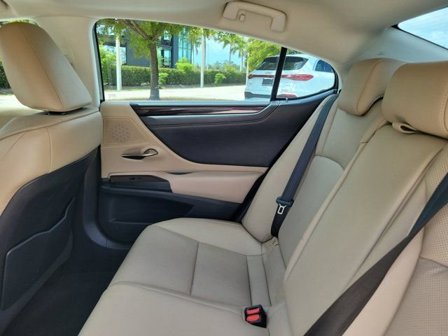 Used 2019 Lexus ES 350 image 11