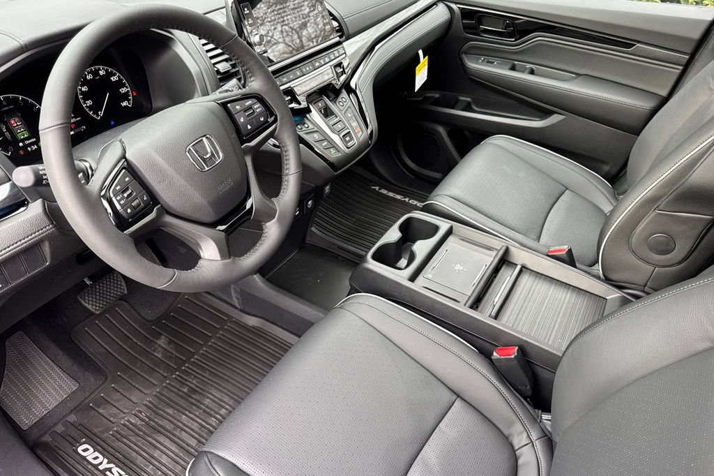 New 2026 Honda Odyssey Elite image 3