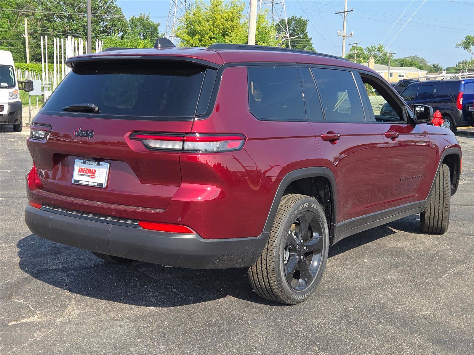 Used 2025 Jeep Grand Cherokee L Altitude image 12