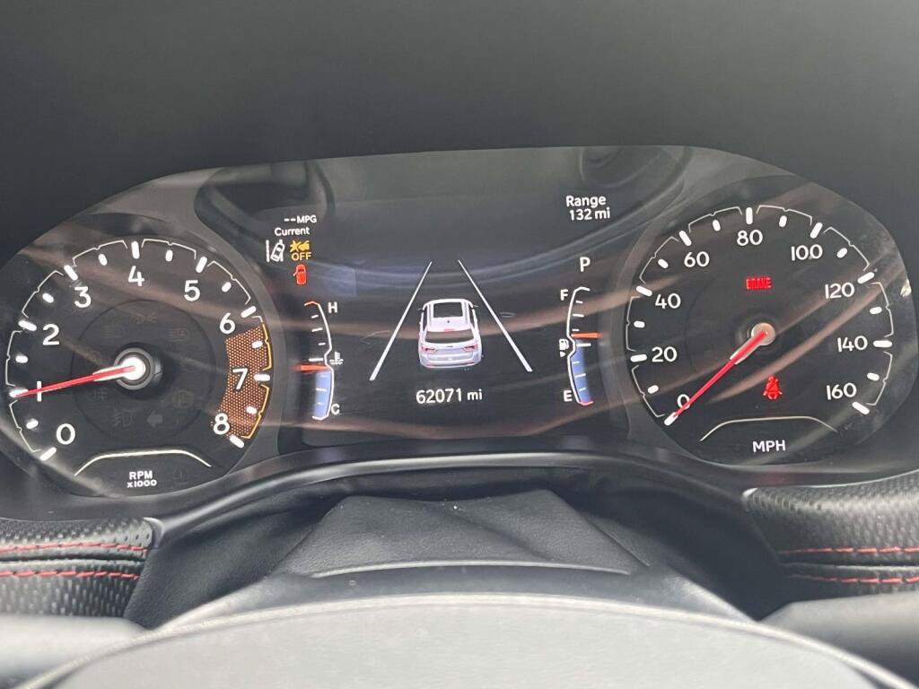 Used 2024 Jeep Compass Trailhawk AWD/4WD image 3