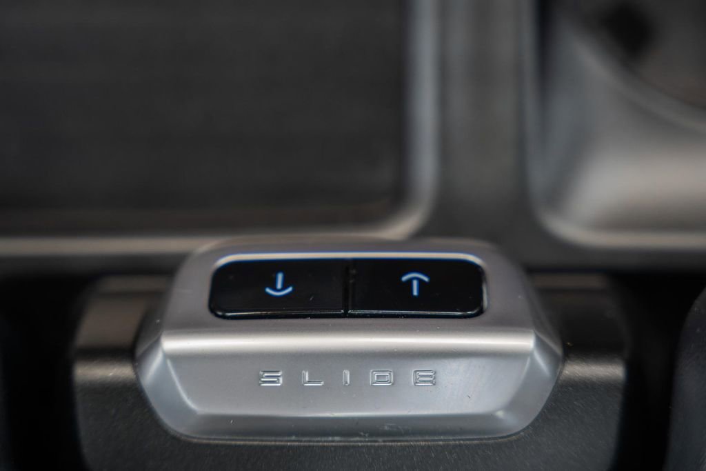 Certified 2025 Ford Expedition Tremor image 31