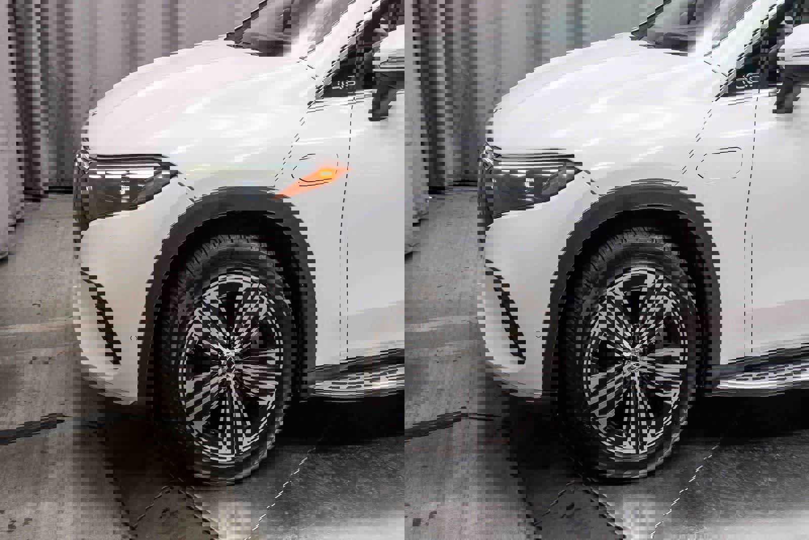 Certified 2023 Mercedes-Benz EQS 450+ SUV image 11