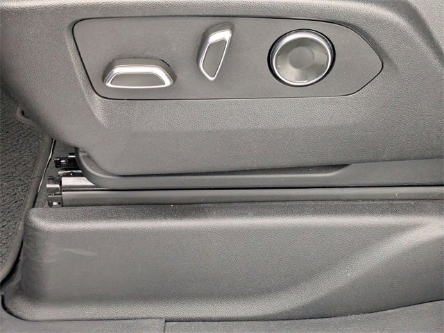 Certified 2025 GMC Yukon Denali image 14