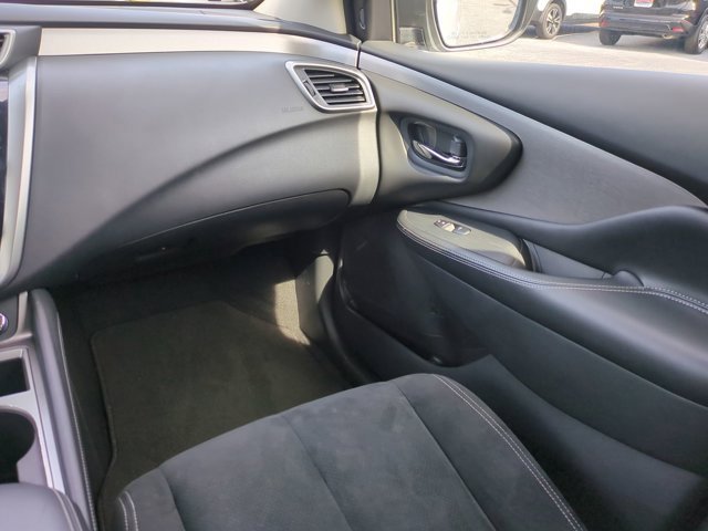 Used 2023 Nissan Murano S image 17