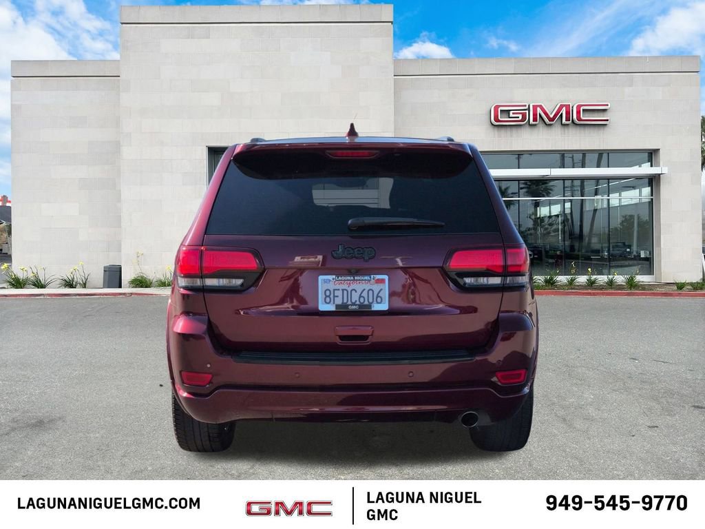 Used 2018 Jeep Grand Cherokee Altitude image 4