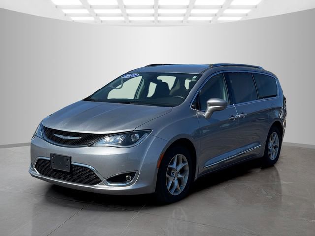 Used 2017 Chrysler Pacifica Touring-L Plus w/ Tire & Wheel Group FWD image 3