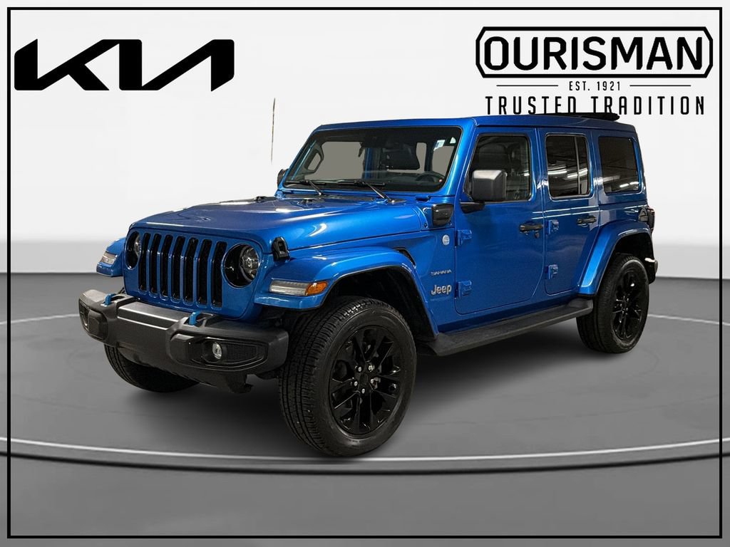 Used 2022 Jeep Wrangler Unlimited Sahara w/ Cold Weather Group AWD/4WD image 2