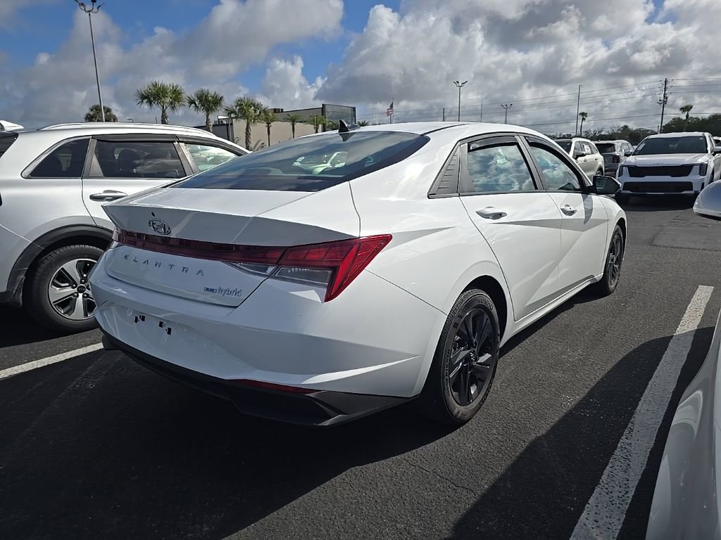Used 2023 Hyundai Elantra Blue image 10
