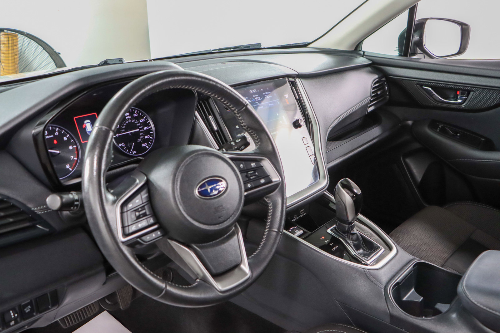 Used 2024 Subaru Outback Premium image 22