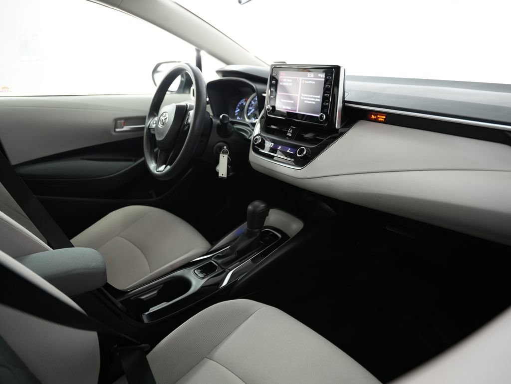 Used 2020 Toyota Corolla LE image 46