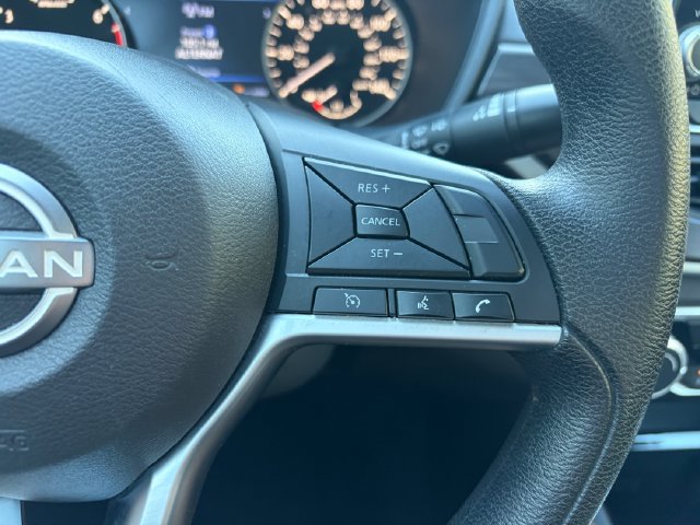 Used 2024 Nissan Altima 2.5 SV FWD image 16