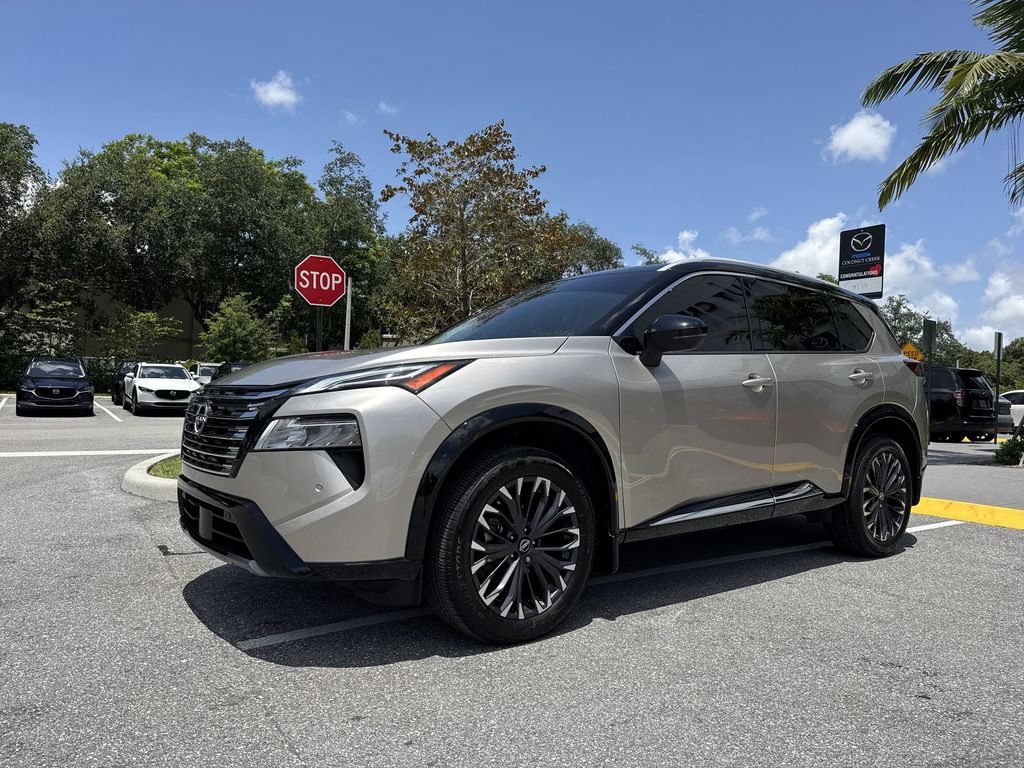 Used 2024 Nissan Rogue Platinum w/ Platinum Premium Package FWD image 28