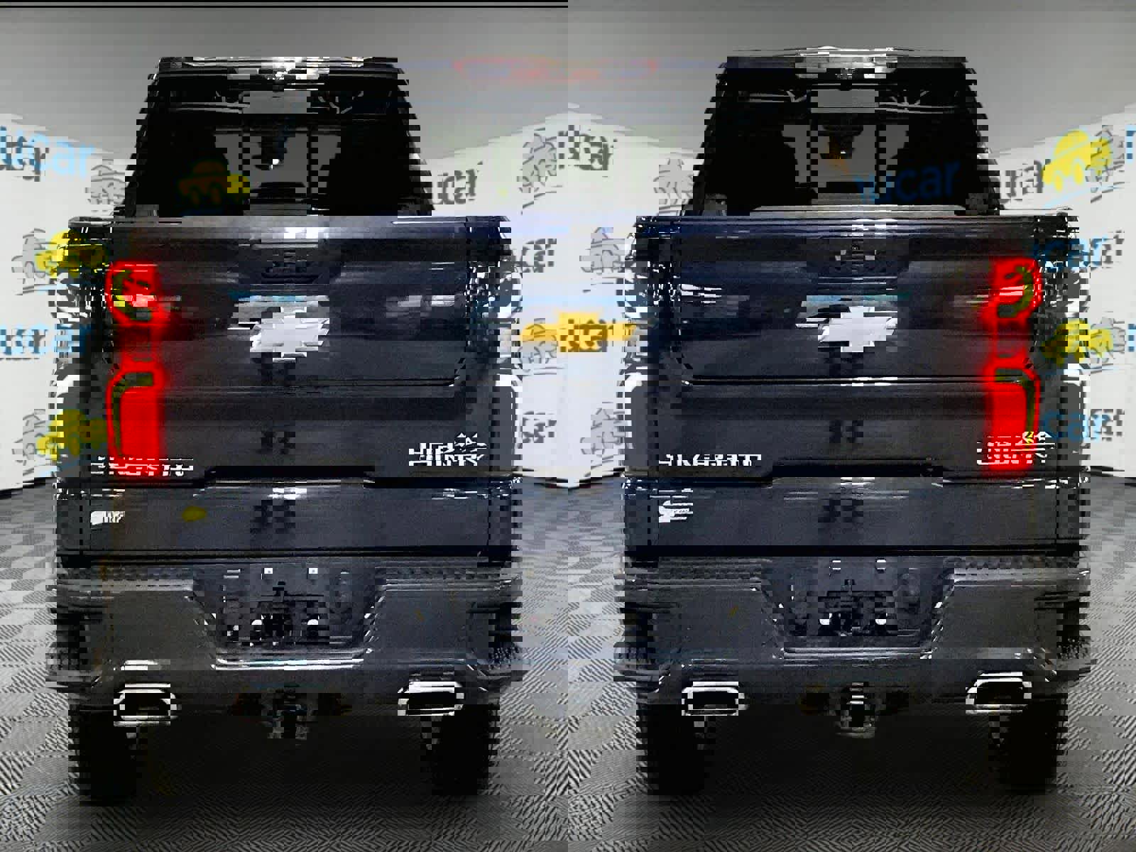 Used 2022 Chevrolet Silverado 1500 High Country w/ High Country Premium Package image 5