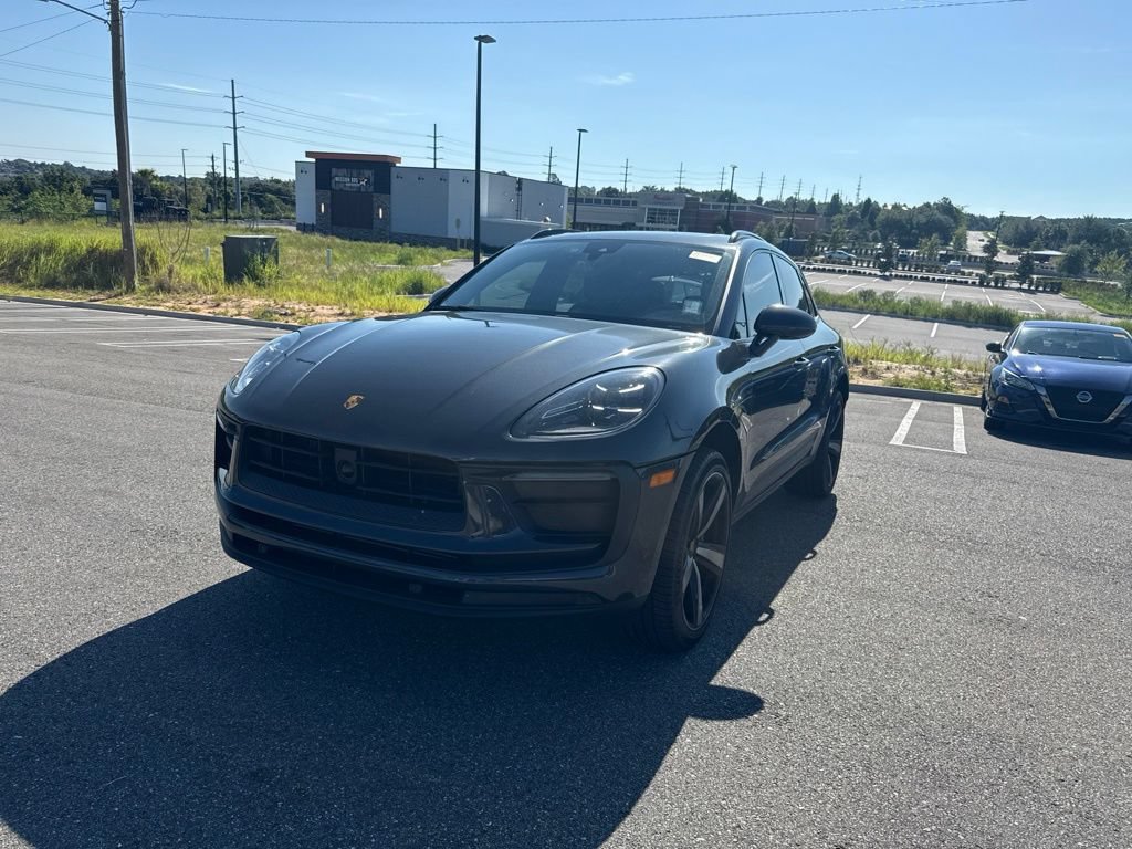 Used 2023 Porsche Macan Turbo AWD/4WD image 5