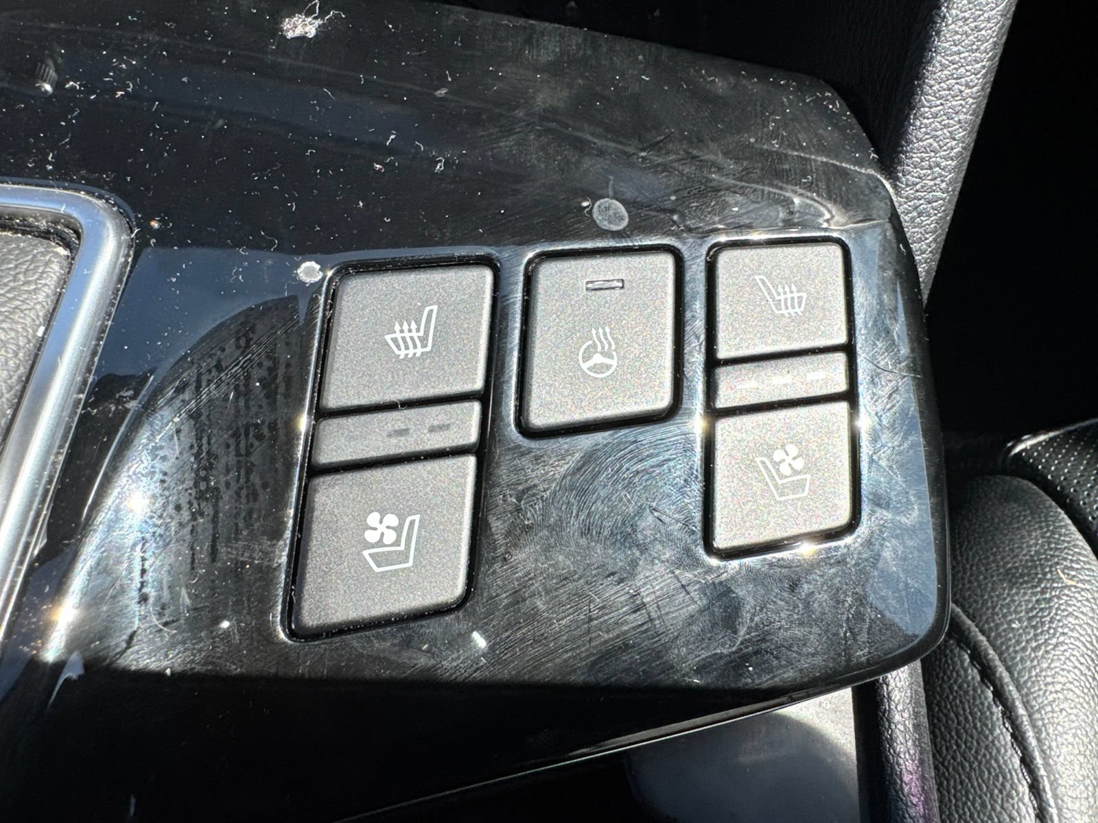 Used 2024 Kia Sportage SX AWD/4WD image 19