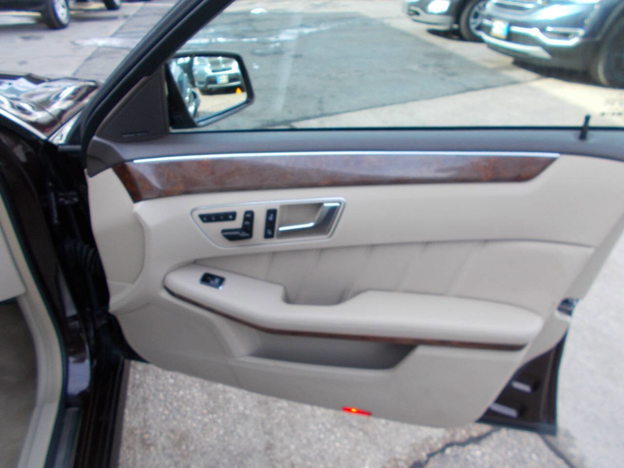 Used 2013 Mercedes-Benz E 350 4MATIC Wagon image 18