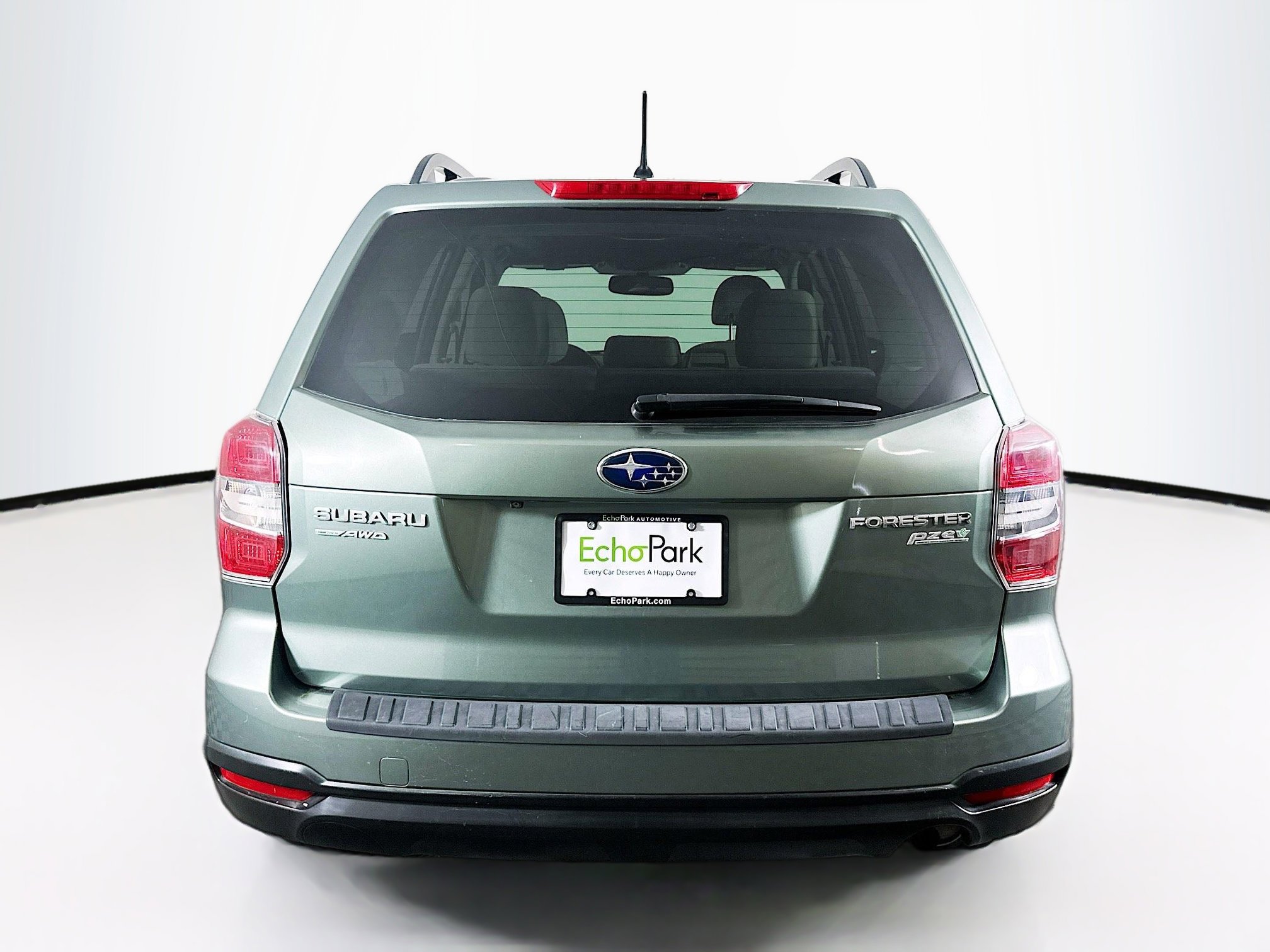 Used 2015 Subaru Forester 2.5i Premium w/ All-Weather Package AWD/4WD image 7