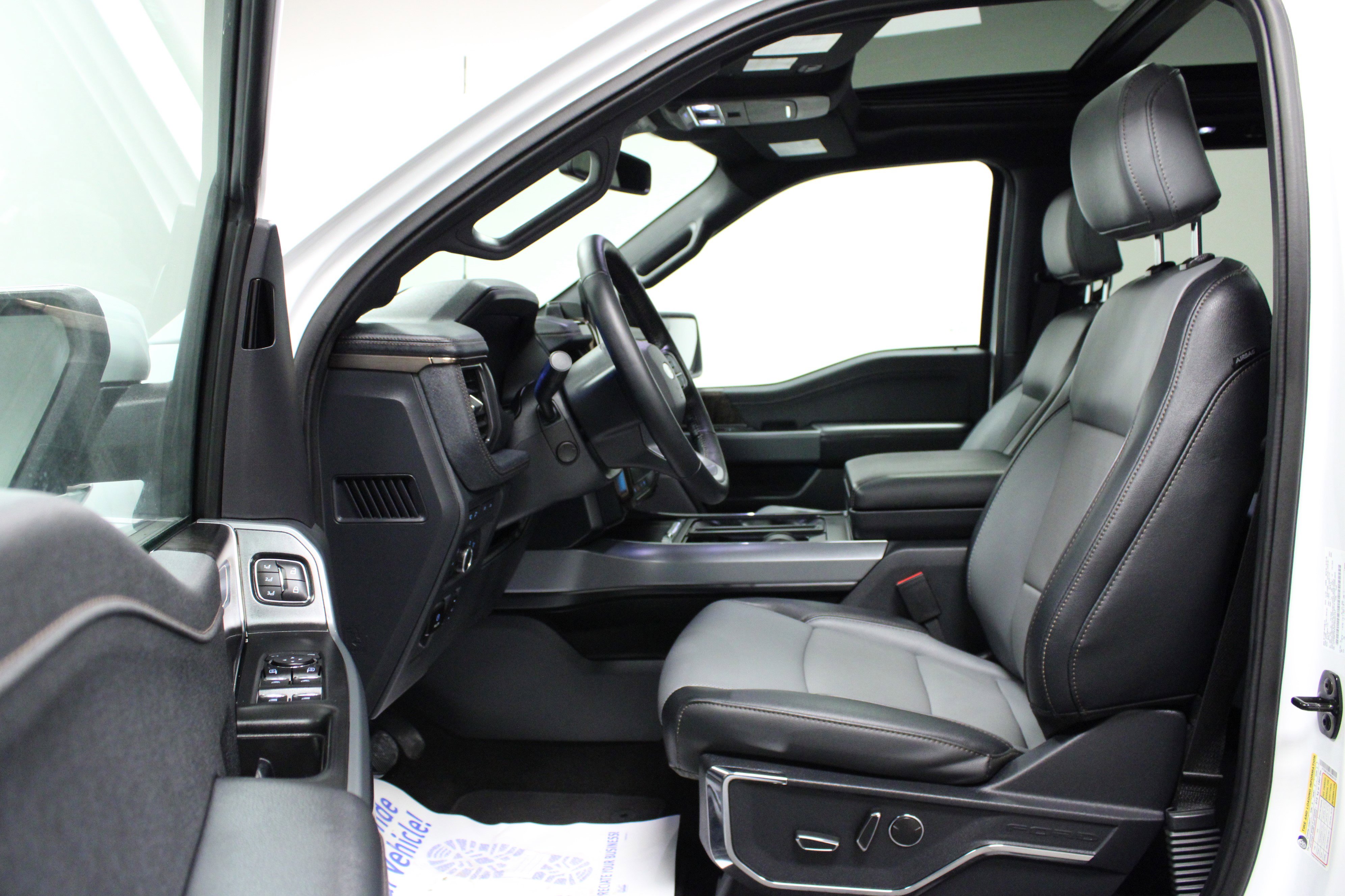 Used 2023 Ford F150 Lightning Lariat w/ Equipment Group 511A High image 12