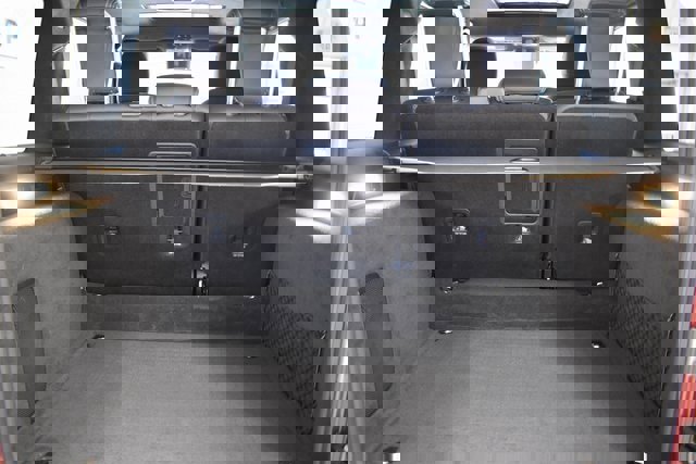 Used 2025 Mercedes-Benz G 550 image 16