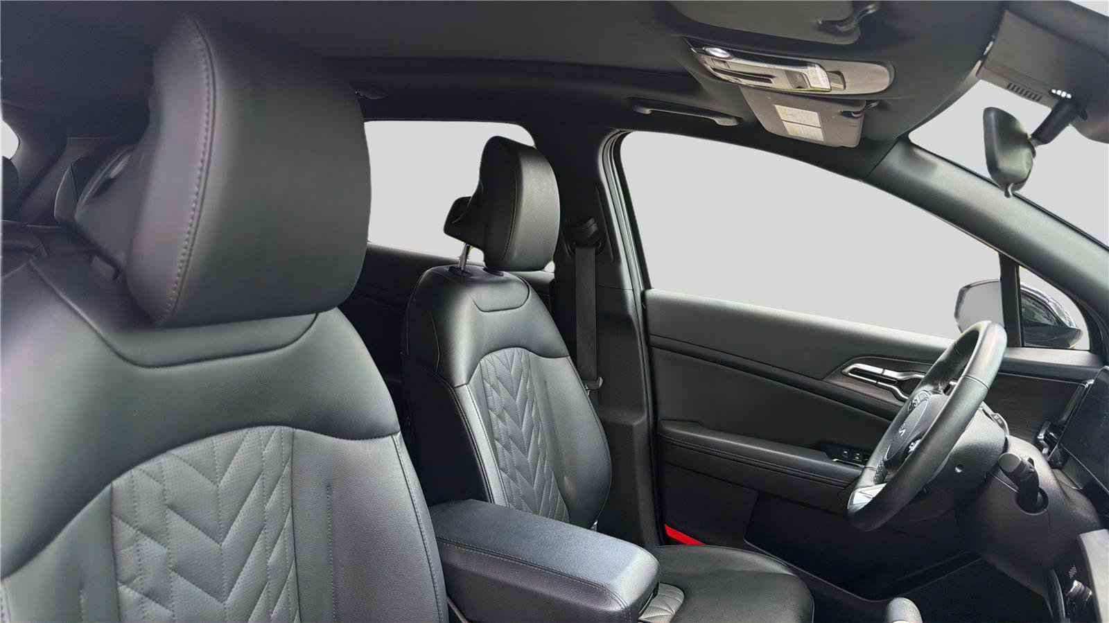 Used 2025 Kia Sportage X-Line w/ Premium Package AWD/4WD image 26