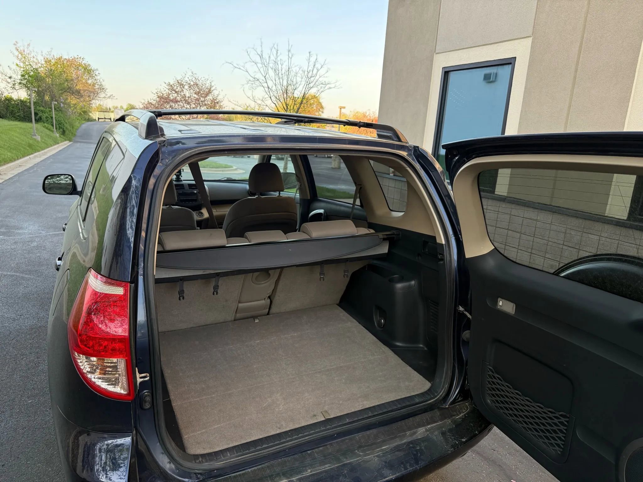 Used 2007 Toyota RAV4 Limited image 23