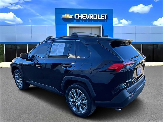 Used 2022 Toyota RAV4 XLE Premium image 5