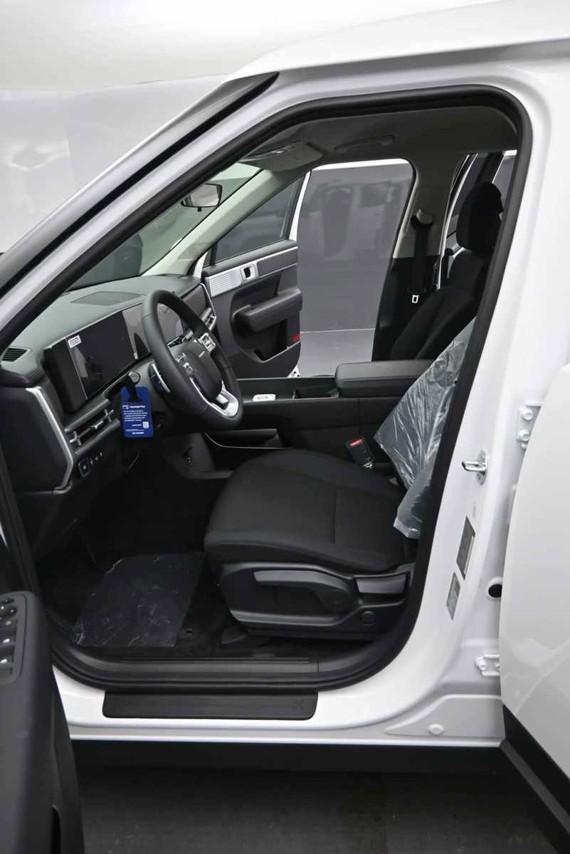 New 2026 Hyundai Santa Fe SE FWD image 15