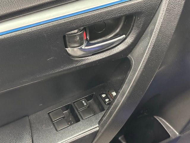 Used 2016 Toyota Corolla S image 10