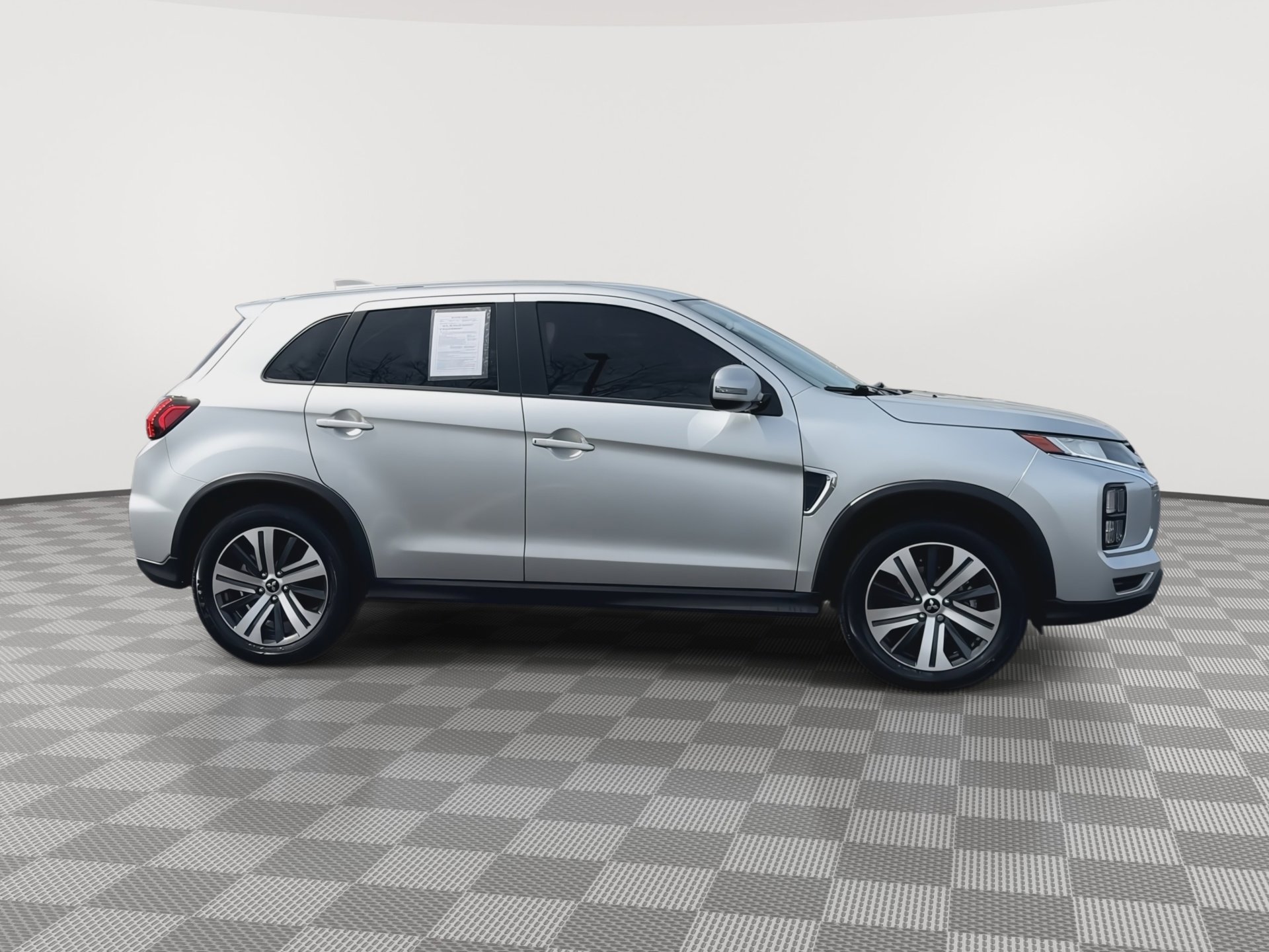Used 2022 Mitsubishi Outlander Sport SE image 9