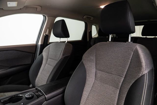 Used 2023 Nissan Rogue SV image 11