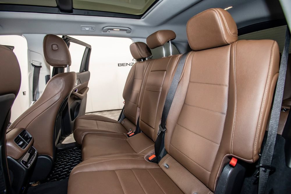 Used 2024 Mercedes-Benz GLS 450 4MATIC image 15