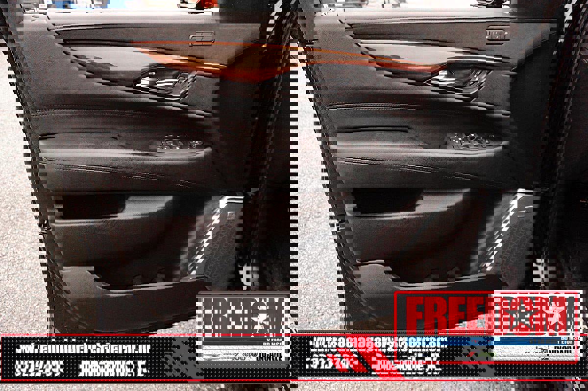 Used 2019 Cadillac Escalade Luxury AWD/4WD image 40