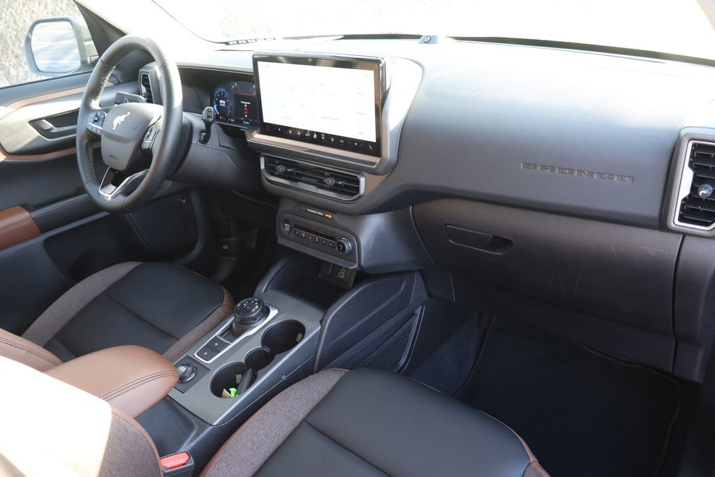 Used 2025 Ford Bronco Sport Outer Banks w/ Outer Banks Tech Package+ image 41